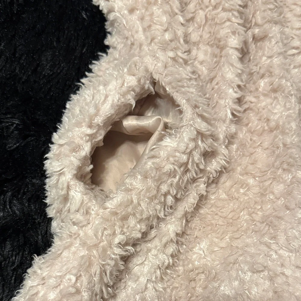 Design Lab Lord & Taylor Cream Teddy Vest